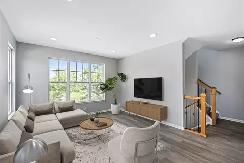 1205 Evergreen Ave, Des Plaines, IL 60016 photo 6