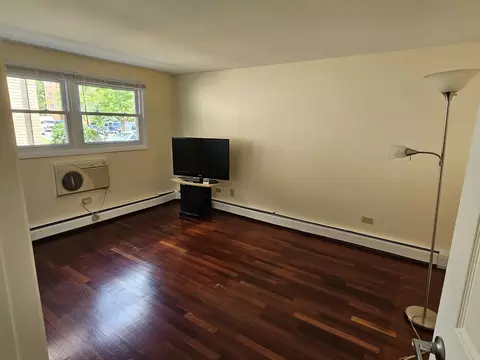 1247 E Washington St #104, Des Plaines, IL 60016 photo 14