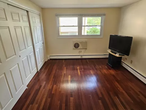 1247 E Washington St #104, Des Plaines, IL 60016 photo 13