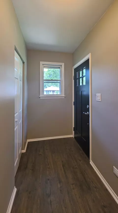 Entry Way - 2505 Grouse Ln, Rolling Meadows, IL 60008 photo 1 of 1