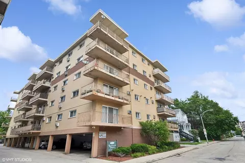 7443 Washington St #601, Forest Park, IL 60130