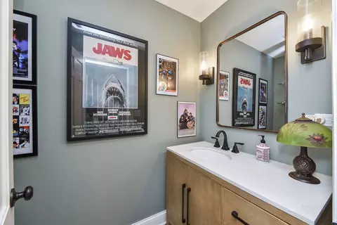 Bath - 1231 Gamon Rd, Wheaton, IL 60189 photo 1 of 4
