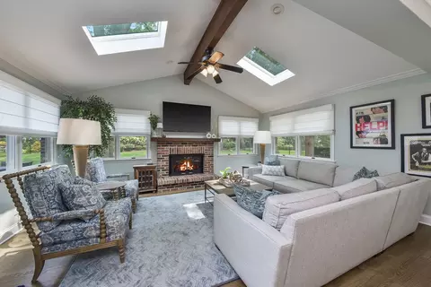 Living - 1231 Gamon Rd, Wheaton, IL 60189 photo 3 of 3