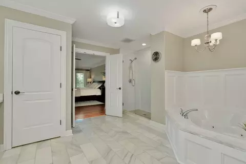 Bath - 12501 Wingstem St, Plainfield, IL 60585 photo 5 of 8