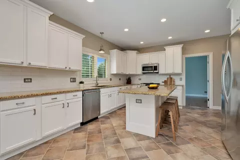 Kitchen - 12501 Wingstem St, Plainfield, IL 60585 photo 1 of 5