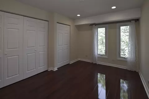 1430 Sandstone Dr #302, Wheeling, IL 60090 photo 21