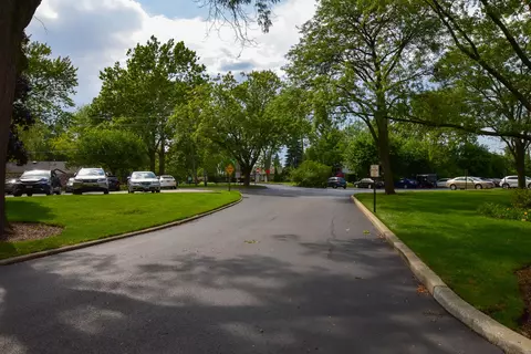 1430 Sandstone Dr #302, Wheeling, IL 60090 photo 27