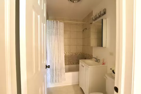 1430 Sandstone Dr #302, Wheeling, IL 60090 photo 23