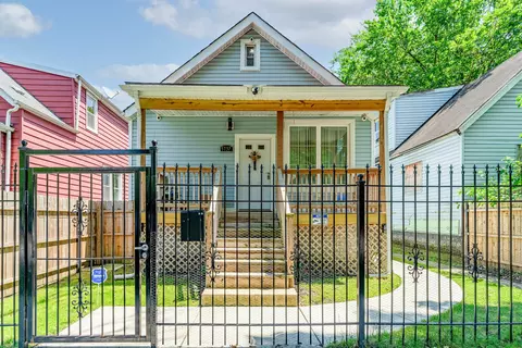 5737 S Hoyne Ave, Chicago, IL 60636