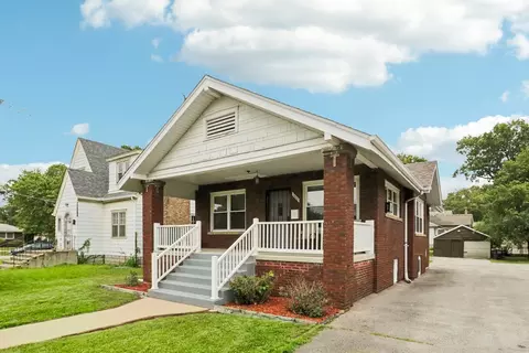 Exterior - 2808 Ridge Rd, Lansing, IL 60438 photo 3 of 8