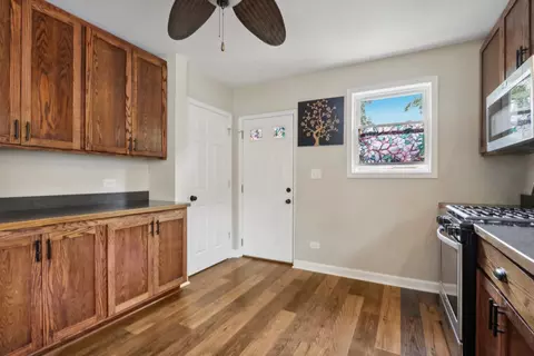 Entry Way - 2808 Ridge Rd, Lansing, IL 60438 photo 1 of 1