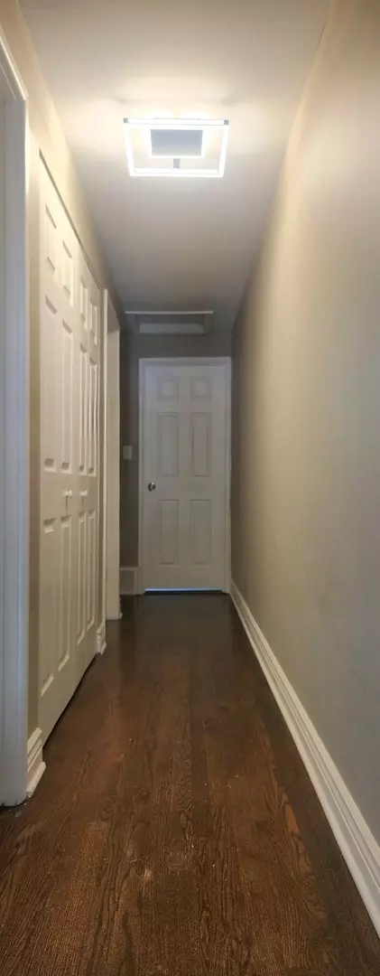 Entry Way - 928 W 115th Pl, Chicago, IL 60643 photo 2 of 2