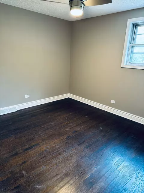 Bedroom - 928 W 115th Pl, Chicago, IL 60643 photo 4 of 5