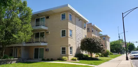 4412 W 55th St #1, Chicago, IL 60632