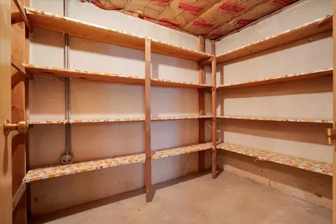 914 Jeannette St, Des Plaines, IL 60016 photo 29