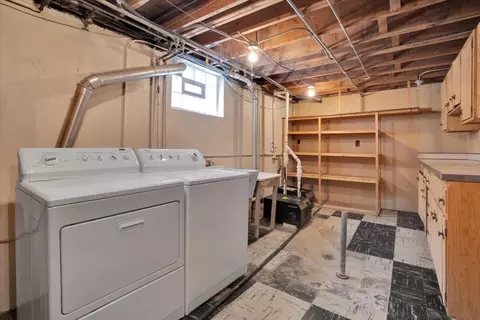 914 Jeannette St, Des Plaines, IL 60016 photo 27