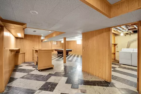 914 Jeannette St, Des Plaines, IL 60016 photo 25