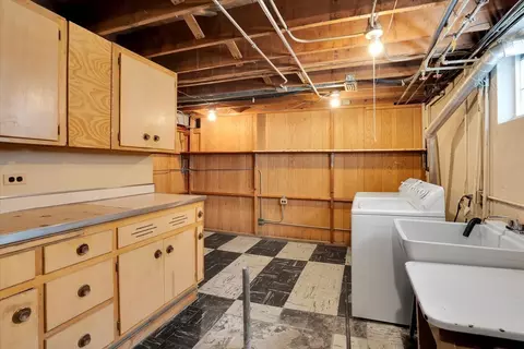 914 Jeannette St, Des Plaines, IL 60016 photo 26