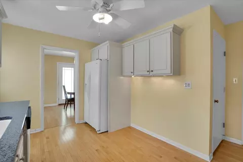 914 Jeannette St, Des Plaines, IL 60016 photo 7