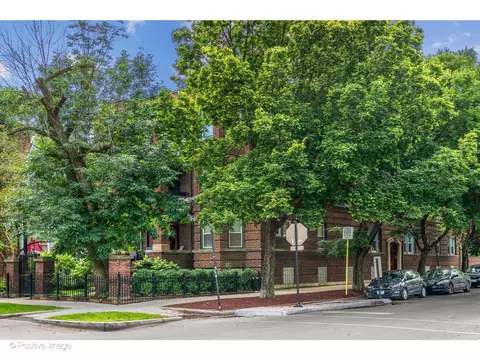 1253 W Leland Ave #1, Chicago, IL 60640