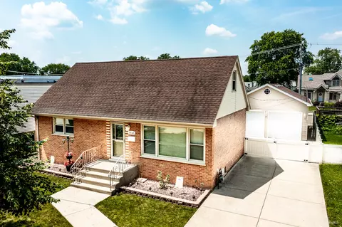 9716 Mason Ave, Oak Lawn, IL 60453