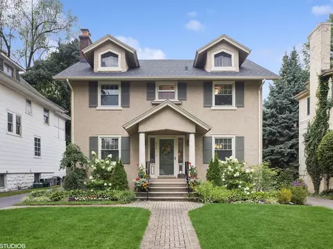 620 Clinton Pl, River Forest, IL 60305