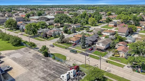View/Area - 7748 S 78th Ave, Bridgeview, IL 60455 photo 2 of 9