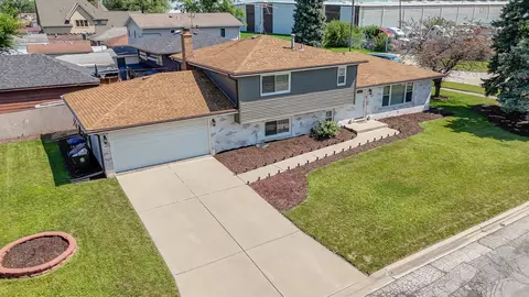 View/Area - 7748 S 78th Ave, Bridgeview, IL 60455 photo 7 of 9