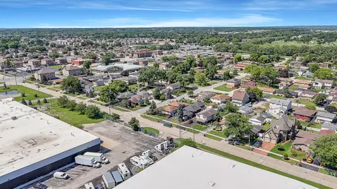 View/Area - 7748 S 78th Ave, Bridgeview, IL 60455 photo 3 of 9