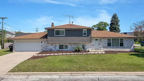7748 S 78th Ave, Bridgeview, IL 60455