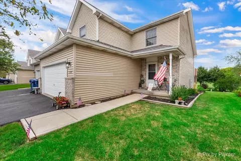1175 Golf Ct #1175, Dekalb, IL 60115
