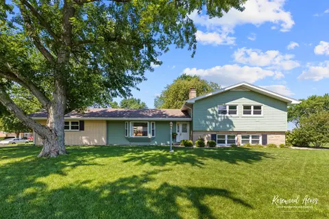 1194 Meadow Dr, Kankakee, IL 60901 photo 5