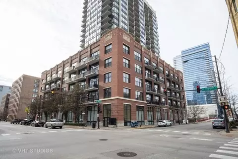 210 S Desplaines St #306, Chicago, IL 60661