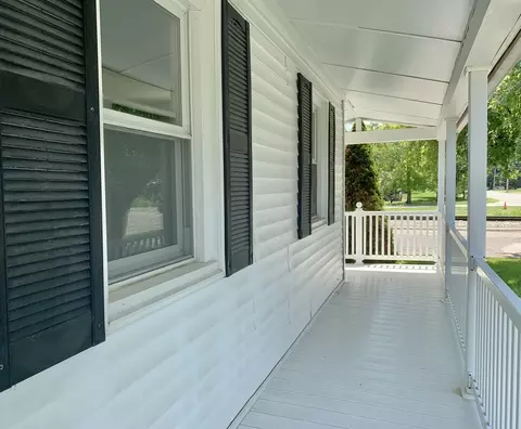 Exterior - 1900 Post St, Ottawa, IL 61350 photo 5 of 12