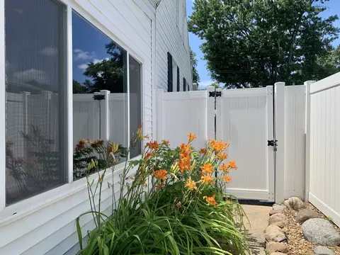 Exterior - 1900 Post St, Ottawa, IL 61350 photo 10 of 12