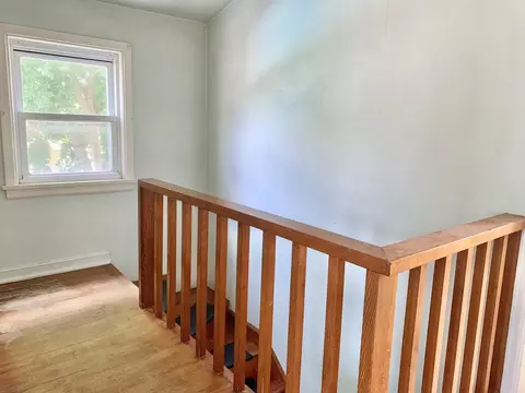 Entry Way - 1900 Post St, Ottawa, IL 61350 photo 2 of 2