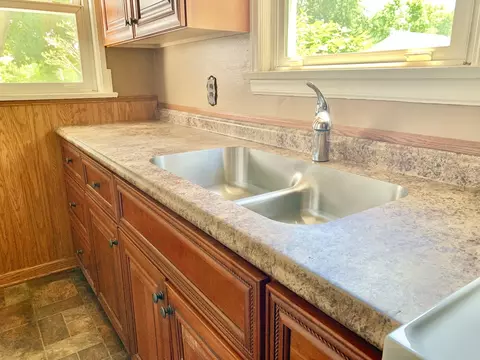 Kitchen - 1900 Post St, Ottawa, IL 61350 photo 3 of 5