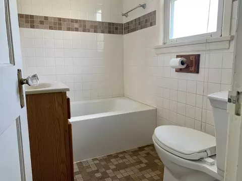 Bath - 1900 Post St, Ottawa, IL 61350 photo 1 of 1