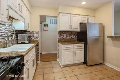 5000 Carriageway Dr #308, Rolling Meadows, IL 60008 photo 4