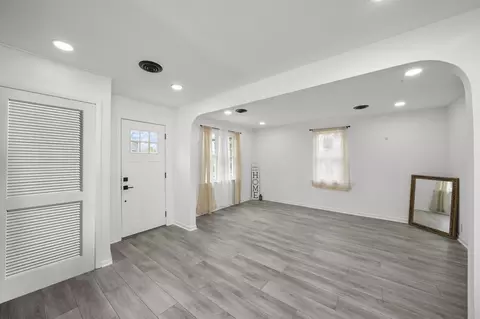 Entry Way - 126 Grace Ave, Steger, IL 60475 photo 1 of 4