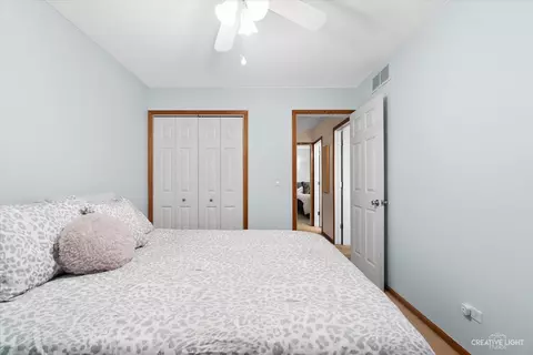 Bedroom - 930 Mocassin Ct, Carol Stream, IL 60188 photo 5 of 5