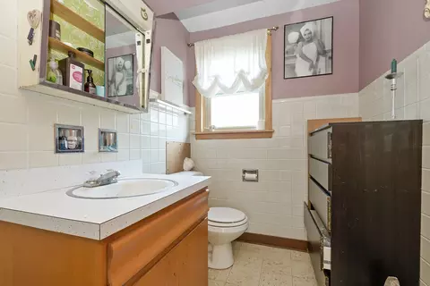 2511 Eisenhower Dr, Des Plaines, IL 60018 photo 11