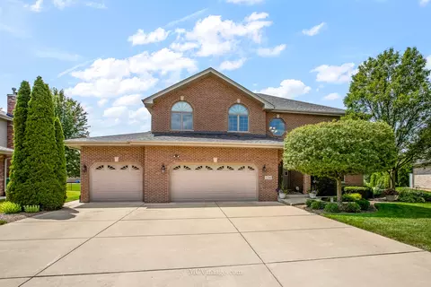 1214 Pendleton Dr, Lemont, IL 60439
