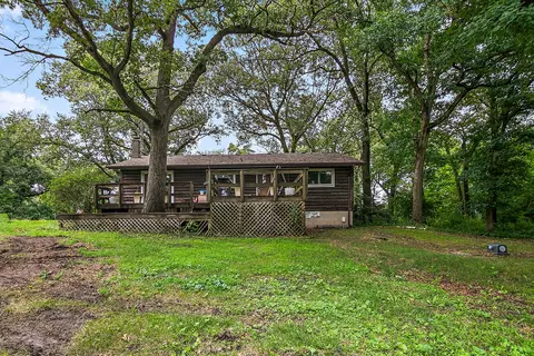 Exterior - 418 S 5000w Rd, Kankakee, IL 60901 photo 2 of 8