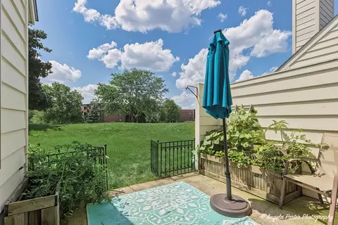 653 Mitchell Ct, Gurnee, IL 60031 photo 25