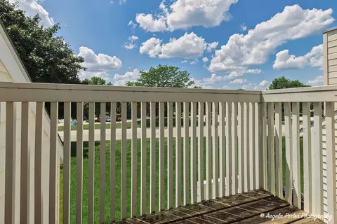 653 Mitchell Ct, Gurnee, IL 60031 photo 24