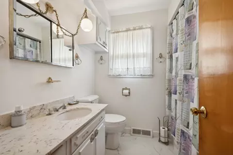 Bath - 4856 Washington St, Hillside, IL 60162 photo 1 of 1