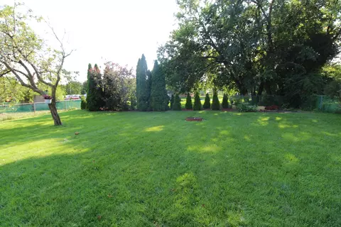 Exterior - 1101 Hanley St, Mchenry, IL 60050 photo 2 of 3