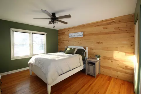 Bedroom - 1101 Hanley St, Mchenry, IL 60050 photo 4 of 4