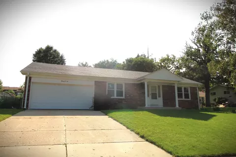 1101 Hanley St, Mchenry, IL 60050